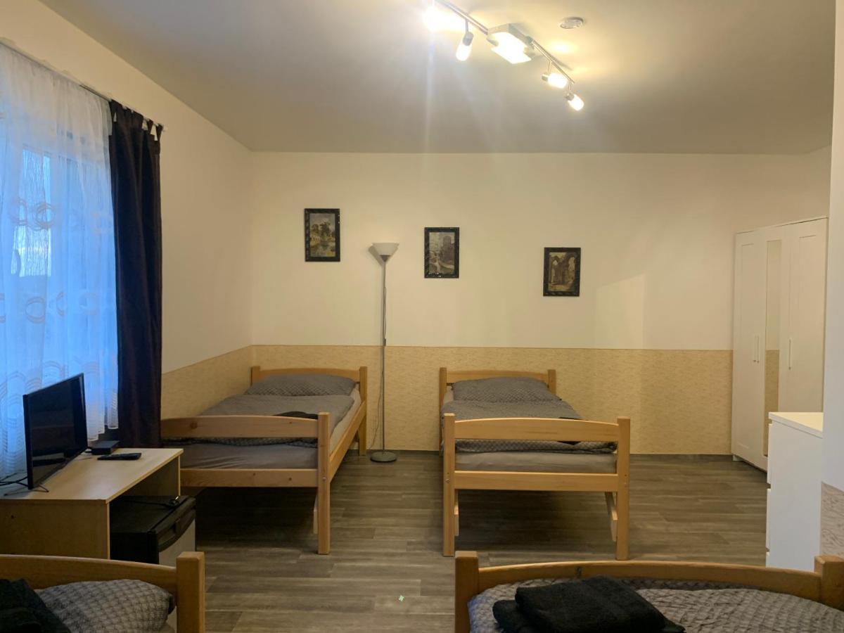 Penzion U Jezera Hotel Konstantinovy Lázně Екстериор снимка